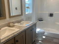 Schult Tempo Rising Sun Bathroom