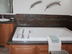 Schult Main Street Custom 6028-376 Bathroom