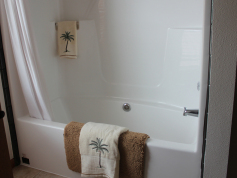 Schult Main Street Custom 6028-376 Bathroom