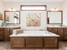 Schult Integrity 6632-301 Deluxe Bathtub