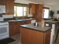 Schult Modular Home Kitchen/Dining