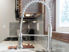 Schult Independence 5228-105 Kitchen Faucet