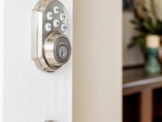 Schult Integrity 6632-301 Keyless Lock