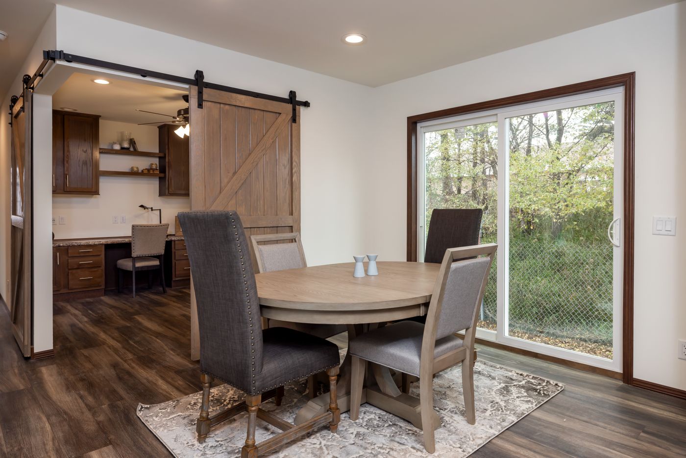 Dining-Area-Bonus-Room Dining-Area-Bonus-Room